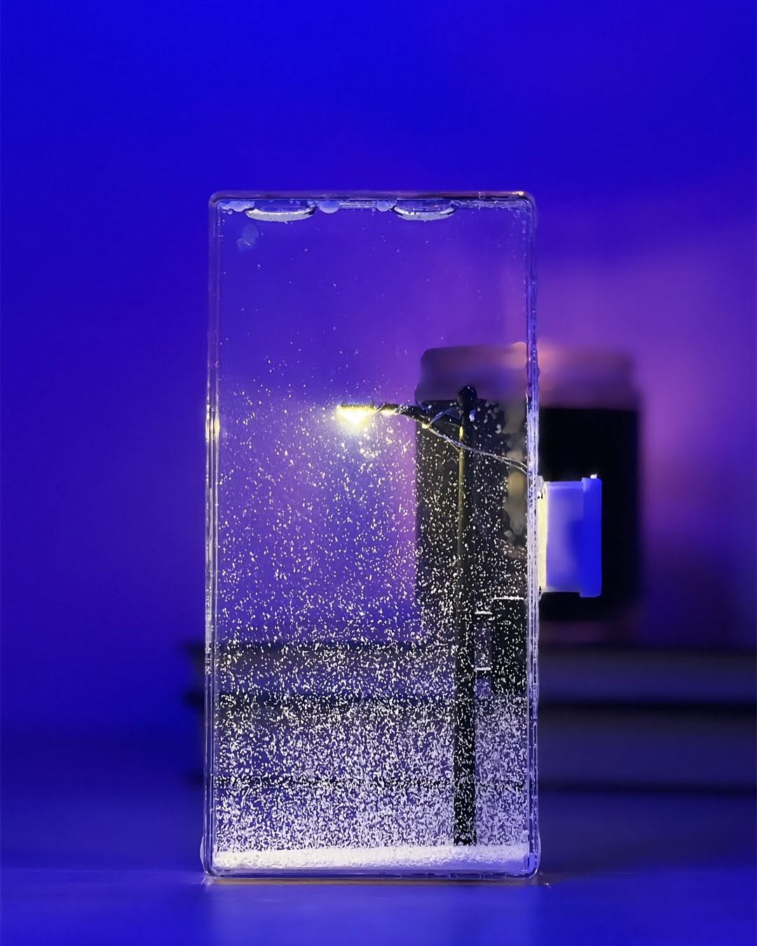 Snow Fall Night Lamp